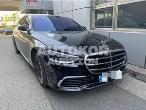 2021, Mercedes-Benz / S 580, 72124 км., gas, 3982 куб.см.