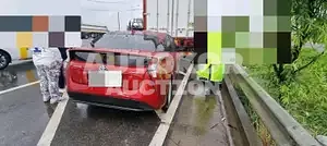 2018, Toyota / Prius, hybrid, 1798 куб.см.