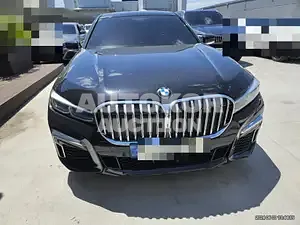 2021, BMW / 740, 82604 км., gas