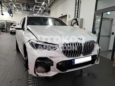 2022, BMW / 545, VIN: WBATA6104N9N11075, 37799 км., hybrid, 2998 куб.см.