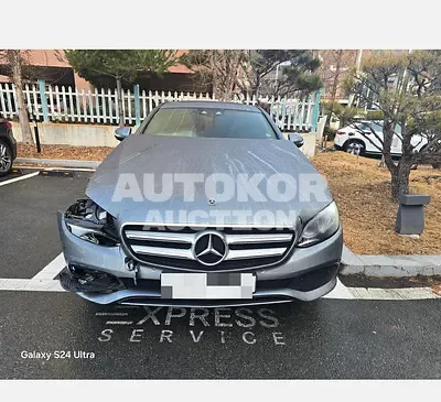 2018, Mercedes-Benz / E 220, 176497 км., diesel