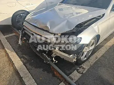 2017, Mercedes-Benz / e220, 125861 км., diesel