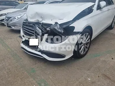 2019, Mercedes-Benz / E 300, VIN: WDDZF4KB5KA601693, 104199 км., gas