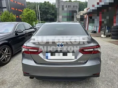 2022, Toyota / Camry, 65805 км., hybrid