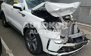 2023, Kia / Sorento, VIN: KNARL81GBPA178326, hybrid
