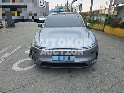 2025, Tesla / Model Y, 7945 км., electric