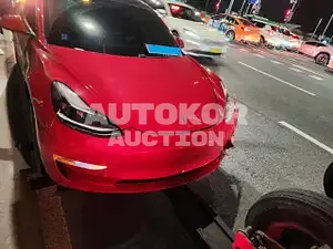 2021, Tesla / Model 3, VIN: 5YJ3E1EB7MF890390, electric