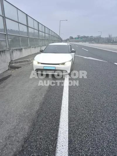2021, Kia / ev6, VIN: KNAC281AFNA015183, 164881 км., electric