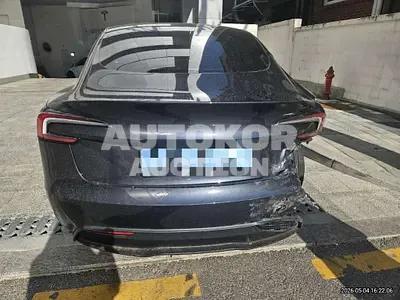 2026, Tesla / Model 3, 400 км., electric