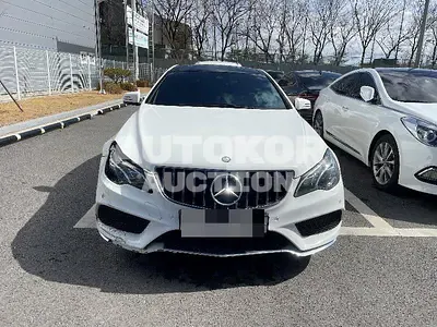 2015, Mercedes-Benz / e200, 146336 км., gas