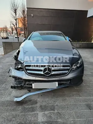 2018, Mercedes-Benz / E 300, VIN: WDDZF4KB6KA528785, 121863 км., gas, 1991 куб.см.