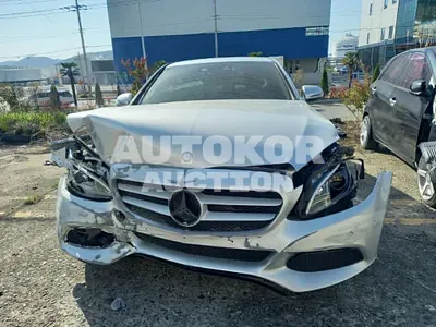 2016, Mercedes-Benz / C 200, 83577 км., gas