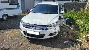 2016, Volkswagen / Tiguan, VIN: WVGZZZ5NZGW559517, diesel
