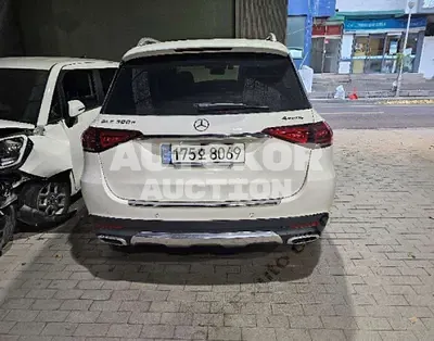 2023, Mercedes-Benz / gle300, 36986 км., diesel