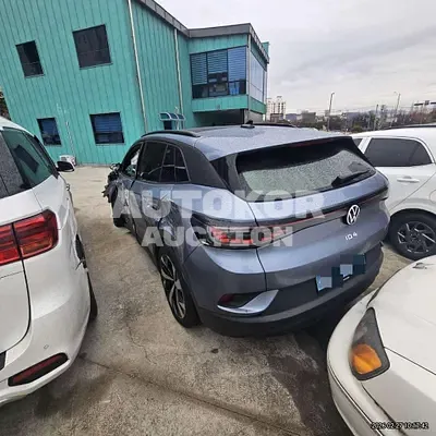 2023, Volkswagen / ID.4, 33000 км., electric