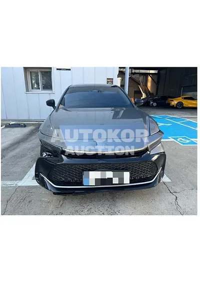 2025, Toyota / Crown, 17700 км., hybrid, 2487 куб.см.