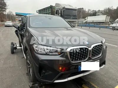 2025, BMW / X4, gas