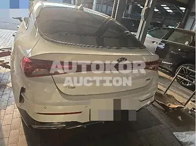 2020, BMW / B5, 43917 км., gas, 1598 куб.см.