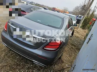 2017, Mercedes-Benz / E 220, 174191 км., diesel