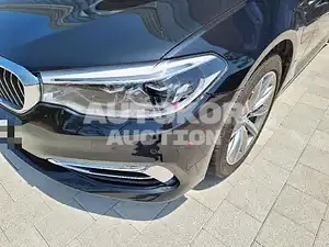2020, BMW / 530, unknown