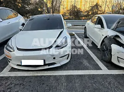 2020, Tesla / Model 3, VIN: 5YJ3E1EA7LF809877, 71050 км., electric