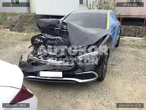 2021, Mercedes-Benz / E 300, VIN: W1KZF5EB6MA885744, hybrid