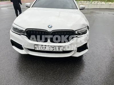 2026, BMW / 5 Series, VIN: WBAJD9106JWC82557, 135923 км., gas