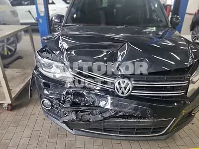 2015, Volkswagen / Tiguan, VIN: WVGZZZ5NZFW542243, 63029 км., diesel