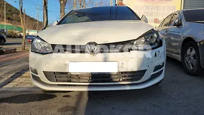 2015, Volkswagen / Golf, VIN: WVWZZZAUZFW304574, 50544 км., diesel