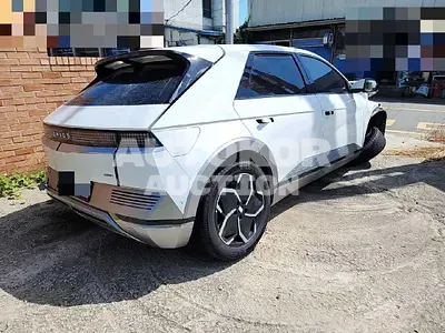 2024, Hyundai / Ioniq, 8500 км., electric, 100 куб.см.