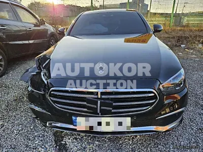 2022, Mercedes-Benz / e300, 10801 км., hybrid