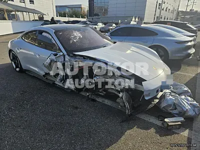 2025, Porsche / Taycan, electric