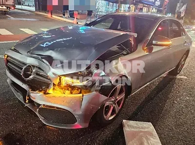 2017, Mercedes-Benz / E 220, 130695 км., diesel