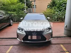 2018, Lexus / ES 300, VIN: JTHBW1GG0J2171819, 140791 км., hybrid