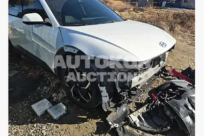 2024, Hyundai / Ioniq, 14753 км., electric