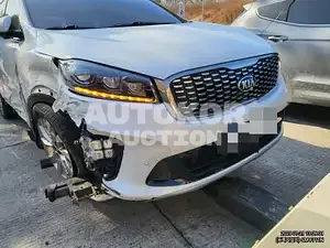 2018, Kia / Sorento, VIN: KNAPS81ADKA472502, 33000 км., diesel