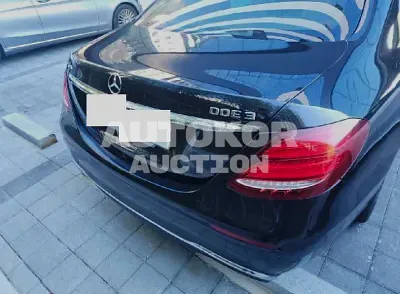2017, Mercedes-Benz / E 300, VIN: WDDZF4KB7HA088634, 124017 км., gas