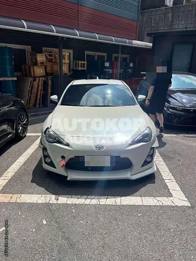 2016, Toyota / 86, 90000 км., gas