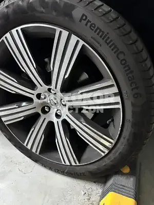 2021, Volvo / XC90, unknown