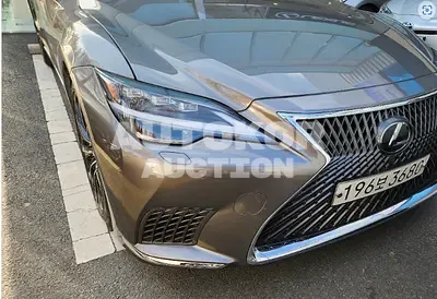 2022, Lexus / LS 500, VIN: JTHG5LGF3N5010445, 16995 км., gas