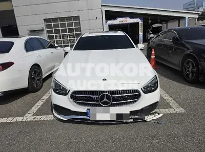 2022, Mercedes-Benz / e350, 38619 км., gas, 1991 куб.см.