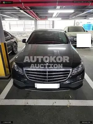 2019, Mercedes-Benz / E 300, VIN: WDDZF4JB8KA634480, 104207 км., gas