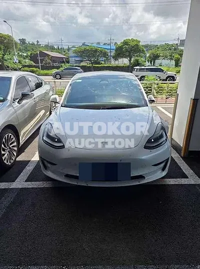 2022, Tesla / Model 3, 80823 км., electric