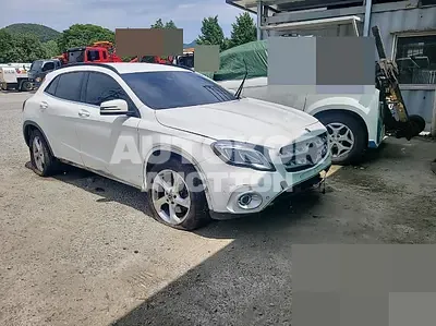2018, Mercedes-Benz / gla220, 61233 км., gas, 2000 куб.см.