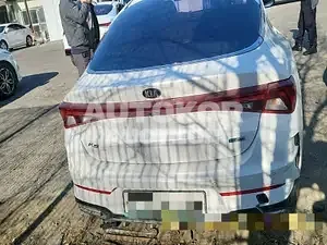 2020, Kia / K5, VIN: KNAG141JBMA010682, 76071 км., hybrid