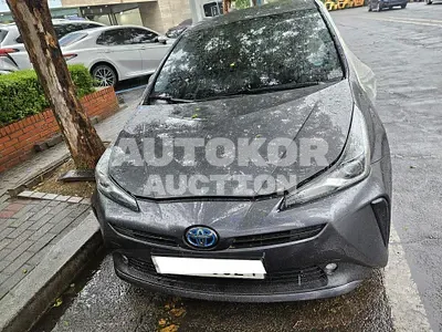 2021, Toyota / Prius, VIN: JTDKAMFU7M3139585, 110748 км., hybrid