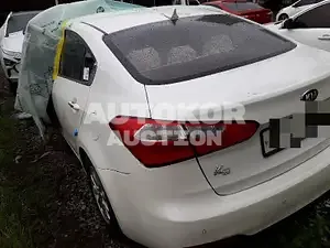 2015, BMW / Z1, VIN: KNAFK412BFA474957, 100000 км., gas