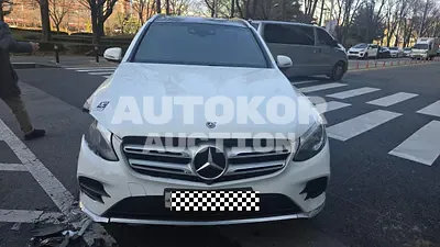 2019, Mercedes-Benz / GLC 300, VIN: WDC0G4KB3KF642319, gas