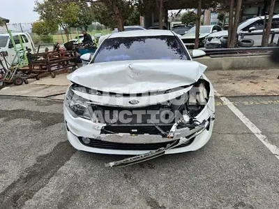2017, Kia / K5, VIN: KNAGX411BHA140839, 169272 км., gas