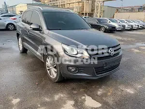 2015, Volkswagen / Tiguan, VIN: WVGZZZ5NZFW543968, 196068 км., diesel